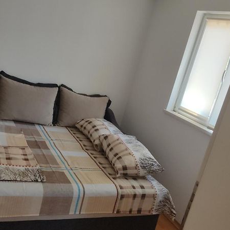 Jovana -- Porodicni Apartmani Igalo Herceg Novi Quarto foto